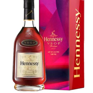 Hennessy V.S.O.P with Limited Edition Gift Box